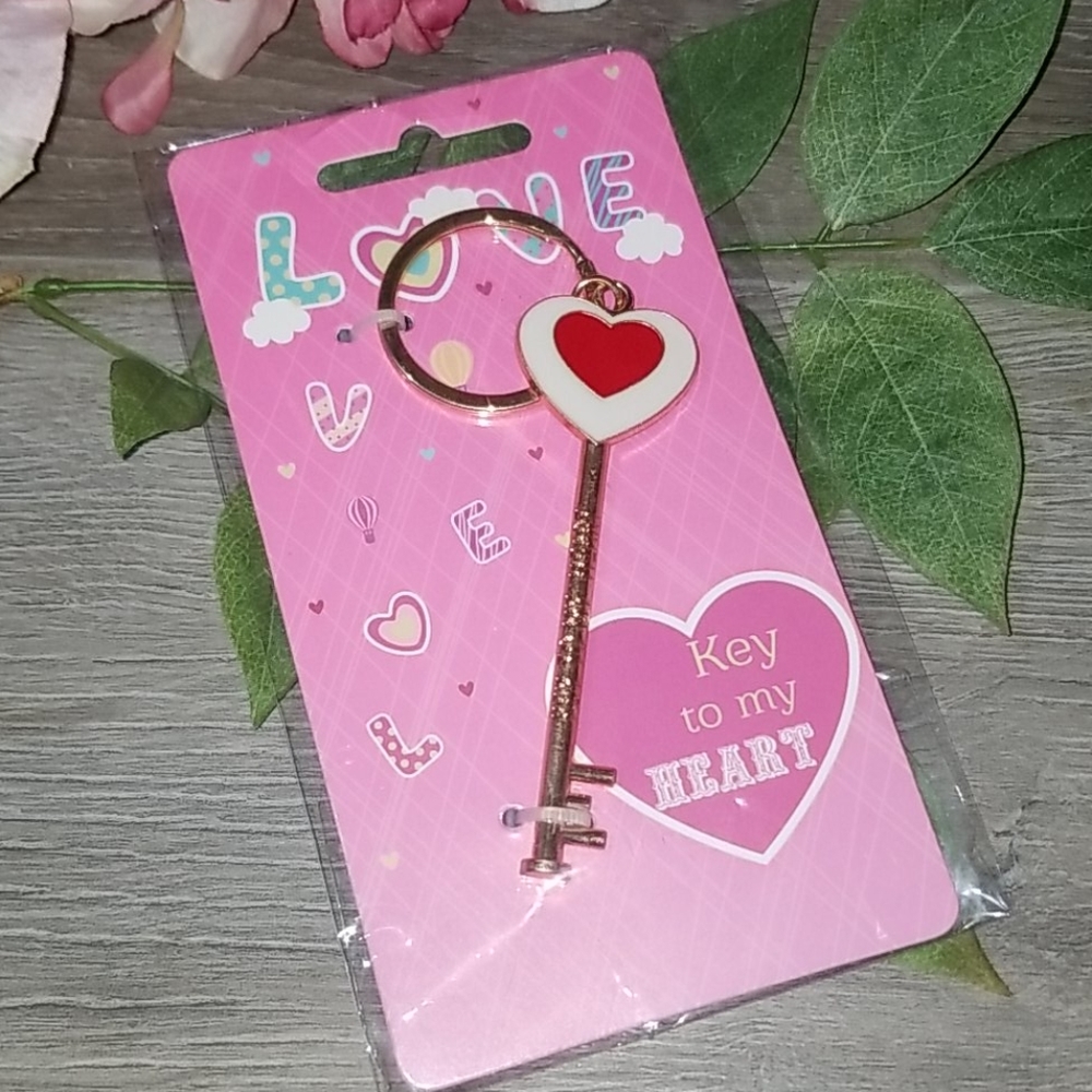 Heart 'KEY' Key Chain - Picture 1 of 6